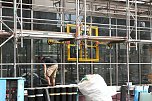 Montage der doppelten Glasfassade (Foto: nnz)