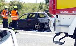 Ausgebranntes Auto auf der A 38 (Foto: nnz)