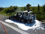 Ausgebranntes Auto auf der A 38 (Foto: privat)