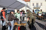 Schmackhaftes Essen für guten Zweck (Foto: Karl-Heinz Herrmann)