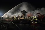 Gro&szlig;einsatz gegen einen Brand in Sittichenbach. F&uuml;nf freiwillige Feuerwehren waren im Einsatz. (Foto: Jochen Miche)