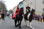 N&auml;rrinnen und Narren trotzen Wetter (1) (Foto: Karl-Heinz Herrmann)