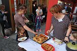 Essen der Kulturen in der Kurzen Meile (Foto: Angelo Glashagel)
