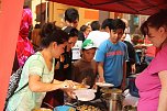 Essen der Kulturen in der Kurzen Meile (Foto: Angelo Glashagel)