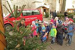 Vorbereitungen f&uuml;r den Handwerkermarkt vor der Blasii-Kirche (Foto: Angelo Glashagel)
