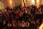 Volles Haus - der Weihnachtsbasar der Petersbergschule lockte jede Menge Besucher (Foto: Angelo Glashagel) Volles Haus - der Weihnachtsbasar der Petersbergschule lockte jede Menge Besucher (Foto: Angelo Glashagel)