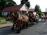 Kutschfahrt der Fürstenfamilie durch Sophienhof (Foto: J. Kohlrauch-Benneckenstein)