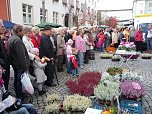 Tr&auml;nen auf dem Markt (Foto: nnz)