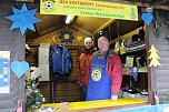 Feuchter Start des Weihnachtsmarkts (Foto: Karl-Heinz Herrmann)