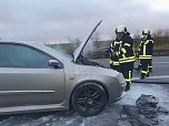 Auto auf der A38 brannte (Foto: Feuerwehr Breitenworbis/SD)