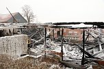 Die L&ouml;scharbeiten am Mecklenburgs Hof dauerten auch heute noch an (Foto: agl)