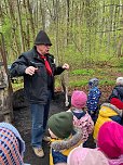 Kindergarten zu Besuch beim Köhlerverein (Foto: U.Gerhardt)