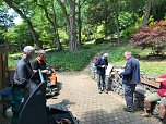 Verschönerungsarbeiten im Ahornpark (Foto: Schäfer)