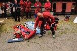 Rettung aus der Finsternis - am Rabensteiner Stollen wurde heute die Rettung unter Tage geprobt (Foto: agl)