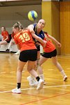 Die Handballdamen der NSV B-Jugend schaffen es aus dem Stand auf Platz 5 (Foto: Uwe Tittel)