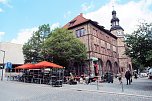 Geranienmarkt am Rathaus (Foto: Peter Blei)