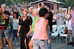 Begeisterte Zuschauerinnen und Zuschauer beim "ABBA Dream Tribute" Konzert in Bad Langensalza (Foto: Eva Maria Wiegand)