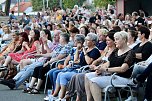 Begeisterte Zuschauerinnen und Zuschauer beim "ABBA Dream Tribute" Konzert in Bad Langensalza (Foto: Eva Maria Wiegand)