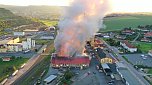 Feuer im Gelände der NDH Entsorgungsbetreibergesellschaft (Foto: S.Dietzel)