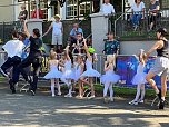 Die Tänzer und Tänzerinnen im Blauen Saal in Sondershausen (Foto: Tanzstudio Radeva)