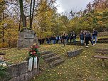 Gedenken an die Pogromnacht 1938 auf dem Jüdischen Friedhof in Sondershausen (Foto: Janine Skara)
