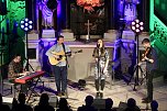 Die schottische Folkmusikerin Siobhan Miller und ihre Band begeisterten das Publikum in der Gottesackerkirche in Bad Langensalza  (Foto: Eva Maria Wiegand)