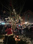 Lichterglanz und Weihnachtsstimmung im winterlichen Kleinberndten (Foto: Katrin Kamieth-Selinger)