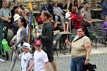 211. Brunnenfestumzug in Bad Langensalza mit vielen fröhlichen Akteuren (Foto: Eva Maria Wiegand)