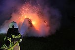 Strohballen brannten bei Mengelroda (Foto: Feuerwehr Heiligenstadt)