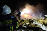 Strohballen brannten bei Mengelroda (Foto: Feuerwehr Heiligenstadt)