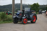 Landwirt Friedrich Wilhelm Steinemann aus Berga voll im Einsatz (Foto: U.Reinboth)