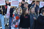 Protestdemo gegen die schlechten Bedingungen an der Regelschule in Niedrsachswerfen (Foto: oas)