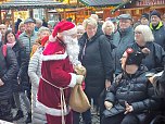 Peter Blei unterwegs auf dem Weihnachtsmarkt (Foto: Peter Blei)