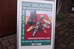 Gut gelaufen - im Tabakspeicher wurde gestern die neue Sonderausstellung zum Thema Schuhe eröffnet (Foto: Hans Georg Backhaus) Gut gelaufen - im Tabakspeicher wurde gestern die neue Sonderausstellung zum Thema Schuhe eröffnet (Foto: Hans Georg Backhaus)
