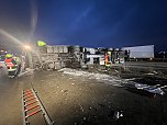 Sattelschlepper auf der A38 umgekippt (Foto: S.Dietzel)