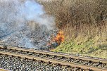 Feuer am Bahndamm bei Wollersleben und Wolkramshausen (Foto: S. Dietzel)