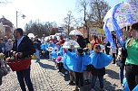 Einhundertundzwanzig Kindergartenkinder feierten mit ihren Erzieherinnen und Erziehern das 20. Jubil&auml;um des Schwefel-Sole-Heilbades Bad Langensalza mit einem Festumzug (Foto: Eva Maria Wiegand)