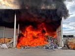Brand bei Thüringen Recycling in Bad Langensalza (Foto: Feuerwehr Bad Langensalza ) Brand bei Thüringen Recycling in Bad Langensalza (Foto: Feuerwehr Bad Langensalza )