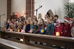 Das Adventskonzert der Montessori-Kinder (Foto: Tabea Gries)