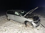 Glück im Unglück hatte der Fahrer eines BMW. Er wurde bei dem Unfall nur leicht verletzt. (Foto: Silvio Dietzel) Glück im Unglück hatte der Fahrer eines BMW. Er wurde bei dem Unfall nur leicht verletzt. (Foto: Silvio Dietzel)