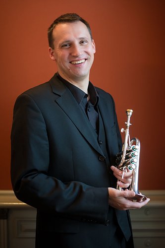 Trompeter Joachim Karl Sch&auml;fer aus Dresden kommt nach M&uuml;hlhausen zum Neujahrskonzert. (Foto: Foto: privat)