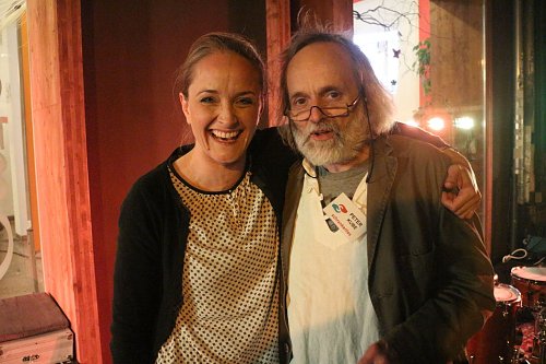 Freunde, Weggef&auml;hrten, Unterst&uuml;tzer und jede Menge G&auml;ste - Peter Kube lie&szlig; die Geschichte des Vereins Schrankenlos gestern Revue passieren (Foto: Angelo Glashagel)