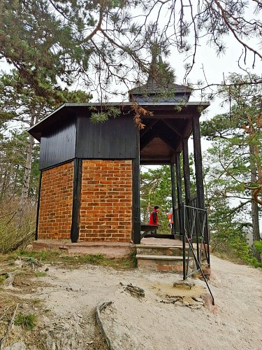 Ist wieder h&uuml;bsch anzuschauen: die Schutzh&uuml;tte. (Foto: Peter Ke&szlig;ler)