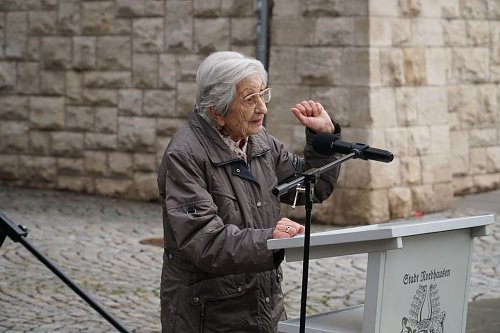 Carla Buhl war zehn Jahre alt, als die Bomben fielen (Foto: agl)