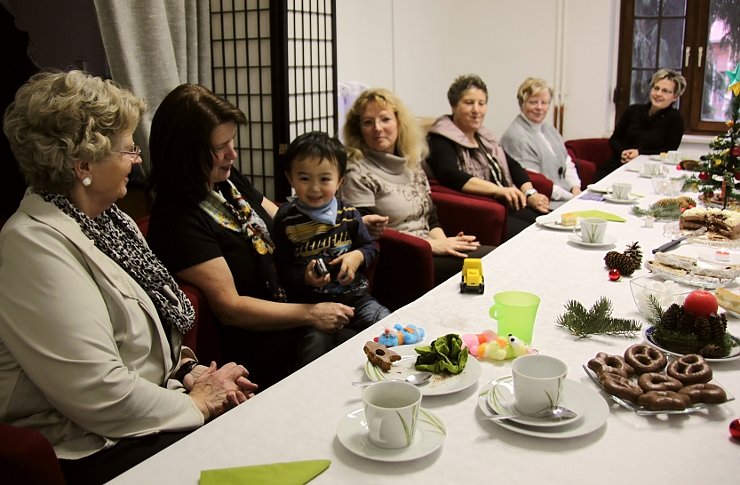 Weihnachtliche Feier (Foto: J. Piper)