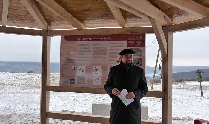 Infopunkt übergeben (Foto: Karl-Heinz Herrmann) Infopunkt übergeben (Foto: Karl-Heinz Herrmann)