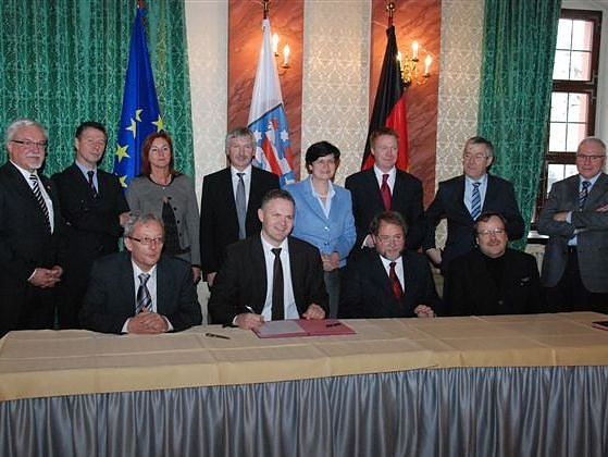 Rahmenvereinbarung unterzeichnet (Foto: privat)