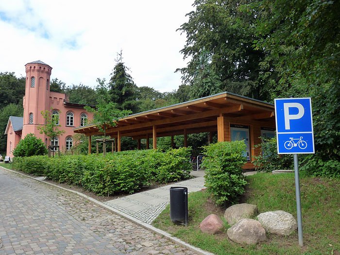 Drei Scheiben abschneiden (Foto: Karl-Heinz Herrmann)