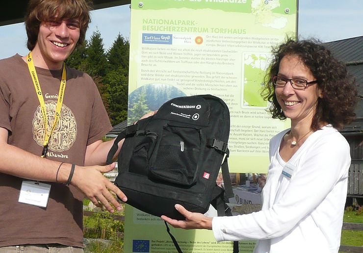 Praktikant begr&uuml;&szlig;t (Foto: privat)