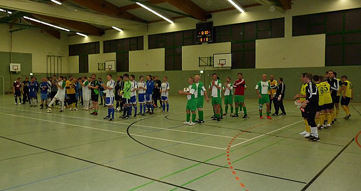 Zwischen Weihnachtsbraten und Neujahrssekt (Foto: Karl-Heinz Herrmann)